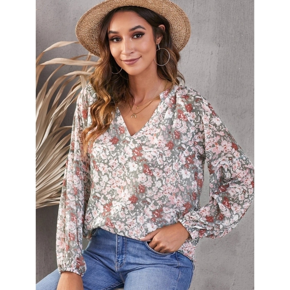 Nvuvu Wrapped in Blooms Balloon sleeve Blouse Gray Size M